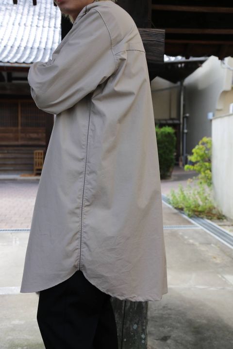 YOKE FOLD UP SHERE LONG SHIRTS"BEIGE"スタイル.2019.10.15.