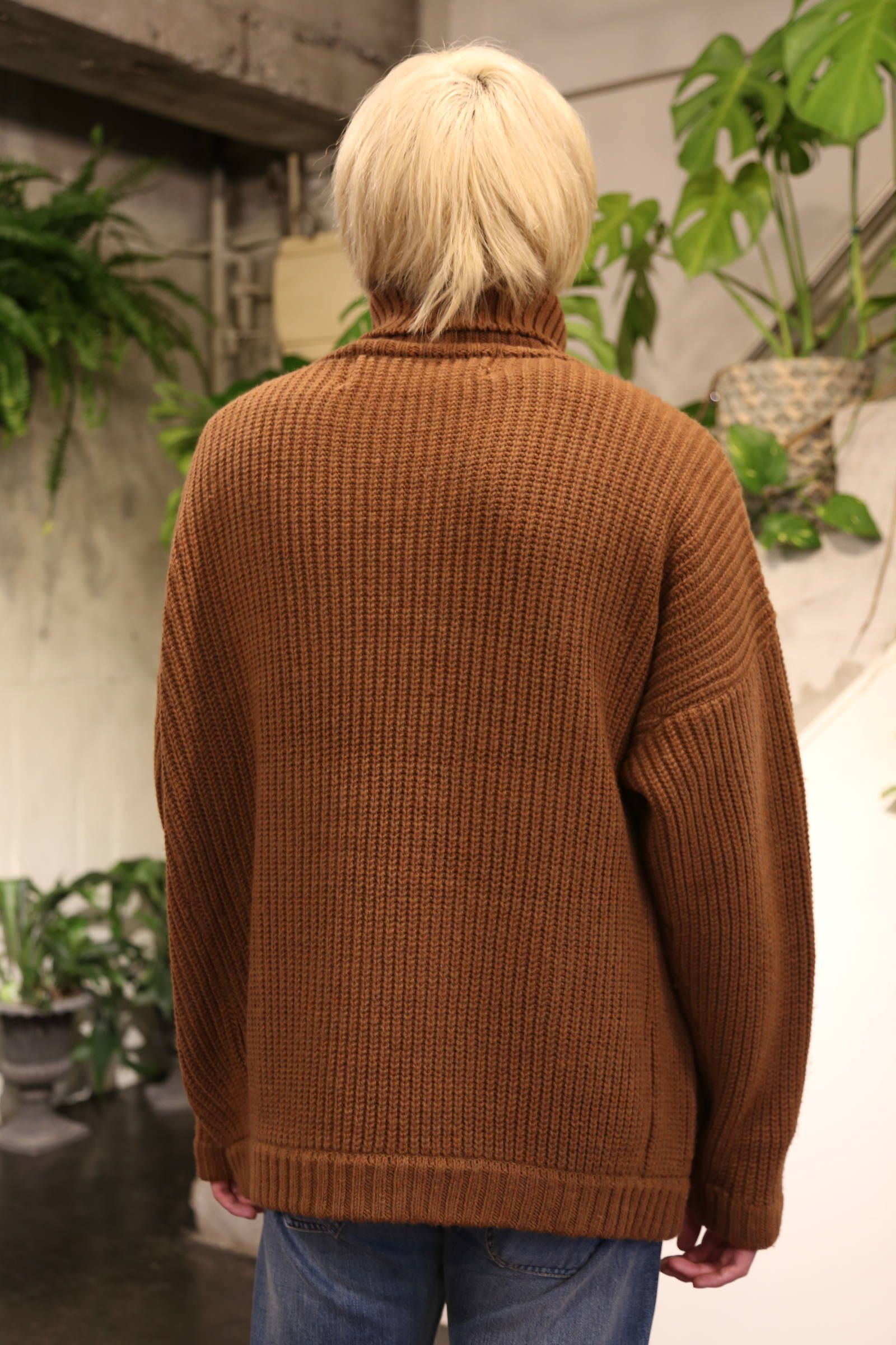 Dulcamara ローゲージダブルニット″BROWN″スタイル.2019.10.18.