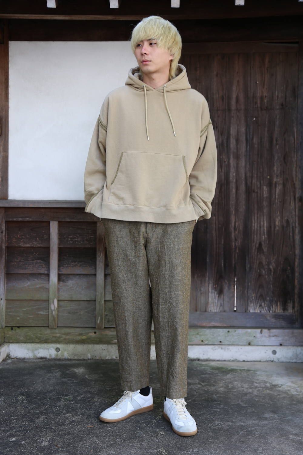 【YOKE ヨーク】PIPING WIDE PARKA / SAND BEIGE