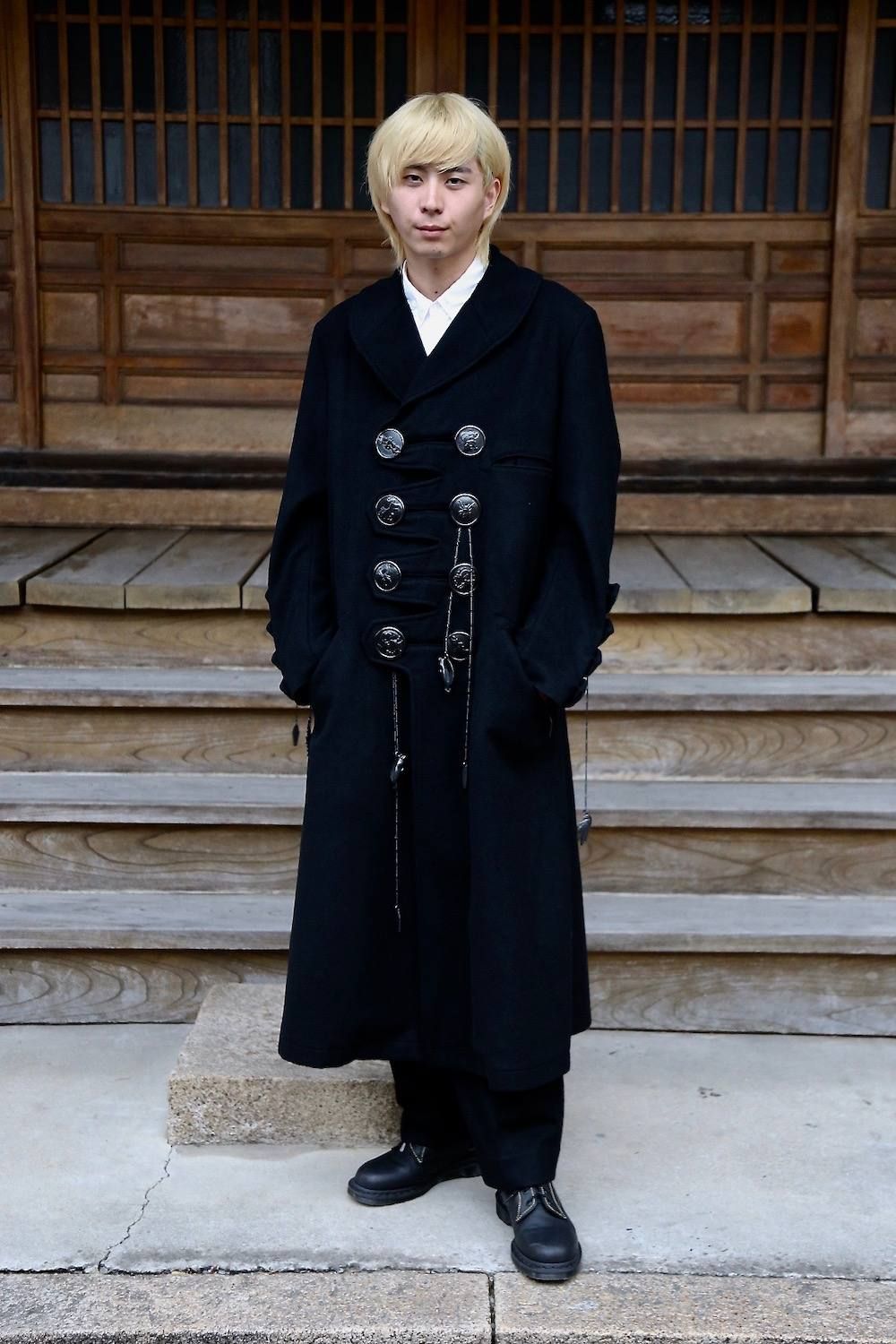 Yohji Yamamoto メルトンデカ黒釦ヘチマコートスタイル2019.10.23. | 481 | mark