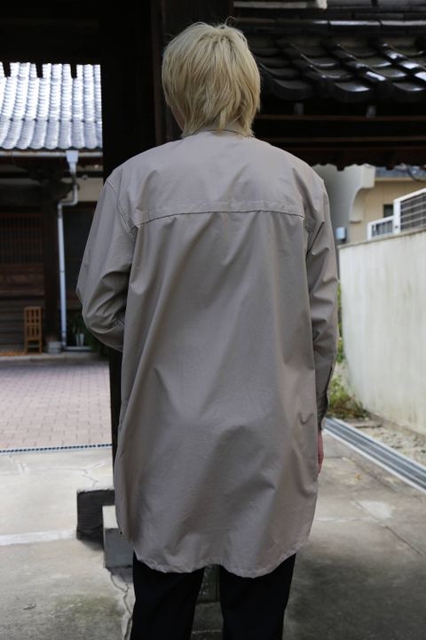 YOKE FOLD UP SHERE LONG SHIRTS"BEIGE"スタイル.2019.10.15.