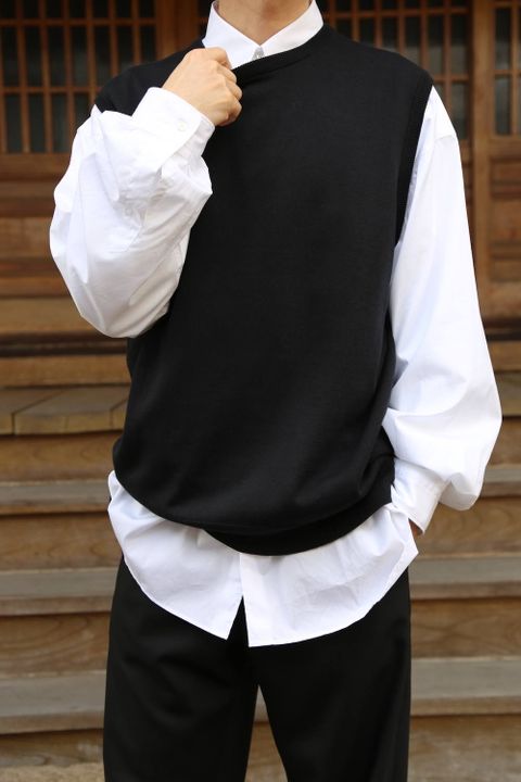Graphpaper Suvin Vest"BLACK"スタイル.2020.1.27.
