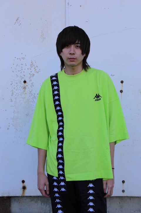 JieDa ASSYMETRY T-SHIRT"YELLOW"Style.2020.1.11.