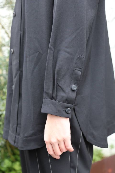 Dulcamara(ドゥルカマラ)よそいきラウンドヘムシャツ"BLACK"Style.2020.2.29.
