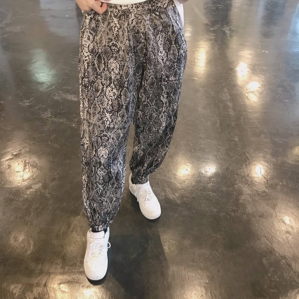 NAISSANCE 2020ss 新作PYTHON PATTERN PANTS"BLACK"style.2020.3.29