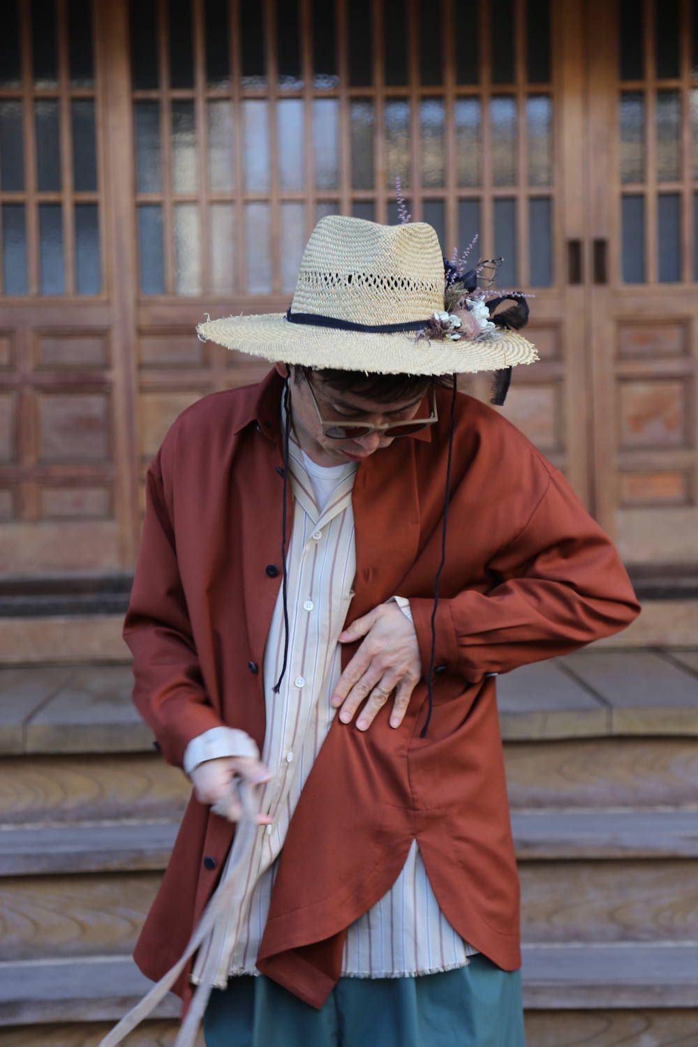 Dulcamara よそいきラウンドヘムシャツ"RED BROWN"スタイル.2020.3.8.