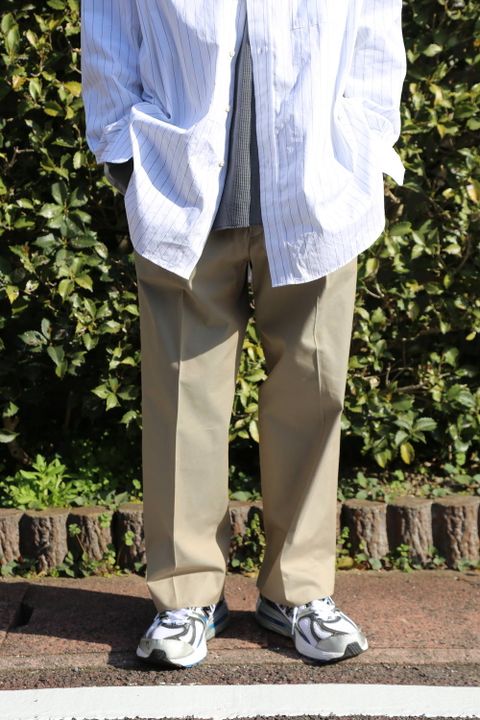 YOKE 1TUCK EASY TAPERED PANTS"KHAKI"Style.2020.4.6.
