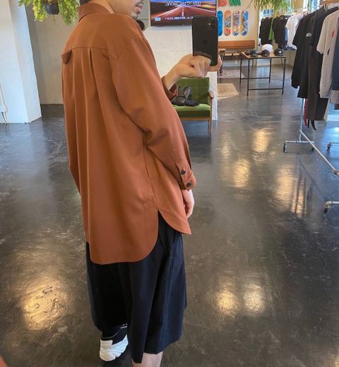 Dulcamara よそいきラウンドヘムシャツ"RED BROWN"Style.2020.4.19.