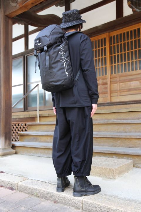 yohji yamamoto 長袖コットン Tシャツ Yohji Yamamoto SS20 シグネチャーロゴ ブラックレギュラーフィットスタイル.2020.4.15.