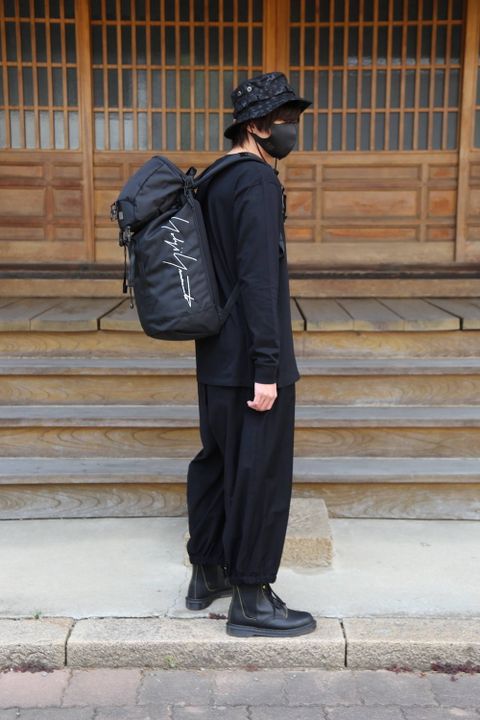 yohji yamamoto 長袖コットン Tシャツ Yohji Yamamoto SS20 シグネチャーロゴ ブラックレギュラーフィットスタイル.2020.4.15.