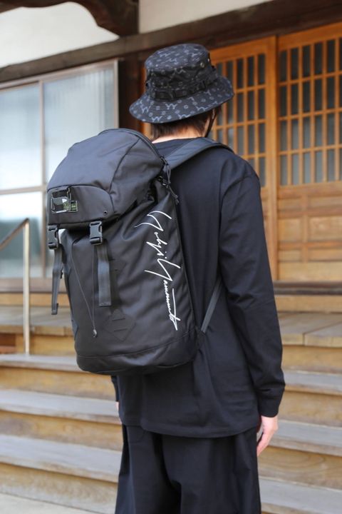 yohji yamamoto 長袖コットン Tシャツ Yohji Yamamoto SS20 シグネチャーロゴ ブラックレギュラーフィットスタイル.2020.4.15.