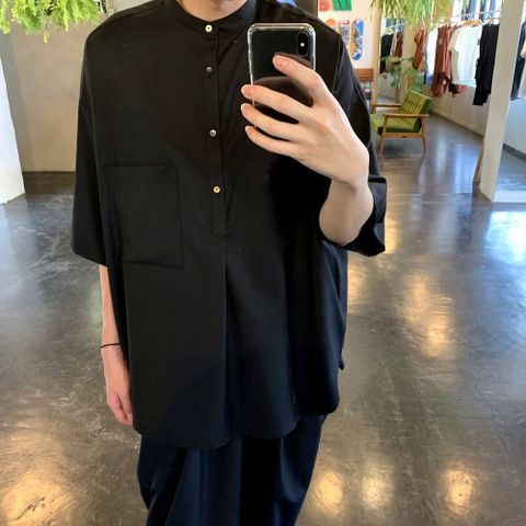 Graphpaper Silk Wool Stand Collar York Short Sleeve Shirt"BLACK"(GM201-50043)スタイル.2020.5.1.