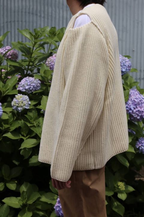 sulvam 2020AW Slit over knit"WHITE" style.2020.6.21.