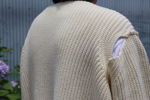 sulvam 2020AW Slit over knit"WHITE" style.2020.6.21.