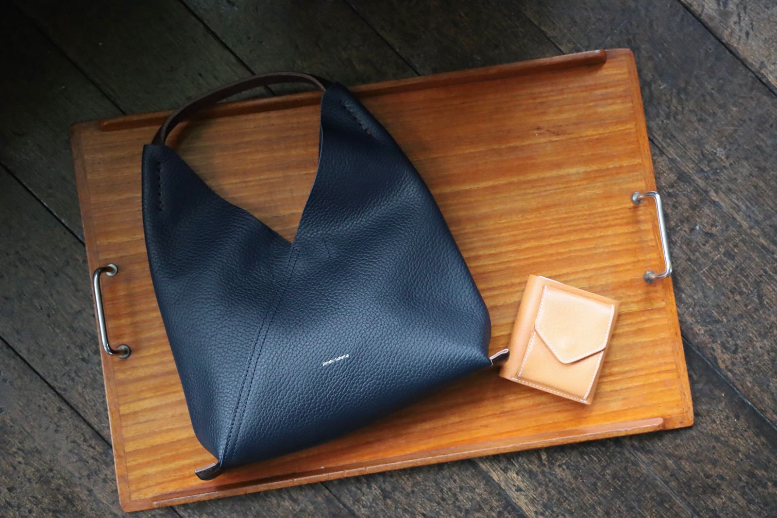 エンダースキーマ バッグ triangle bag(wt-rb-trb)navy