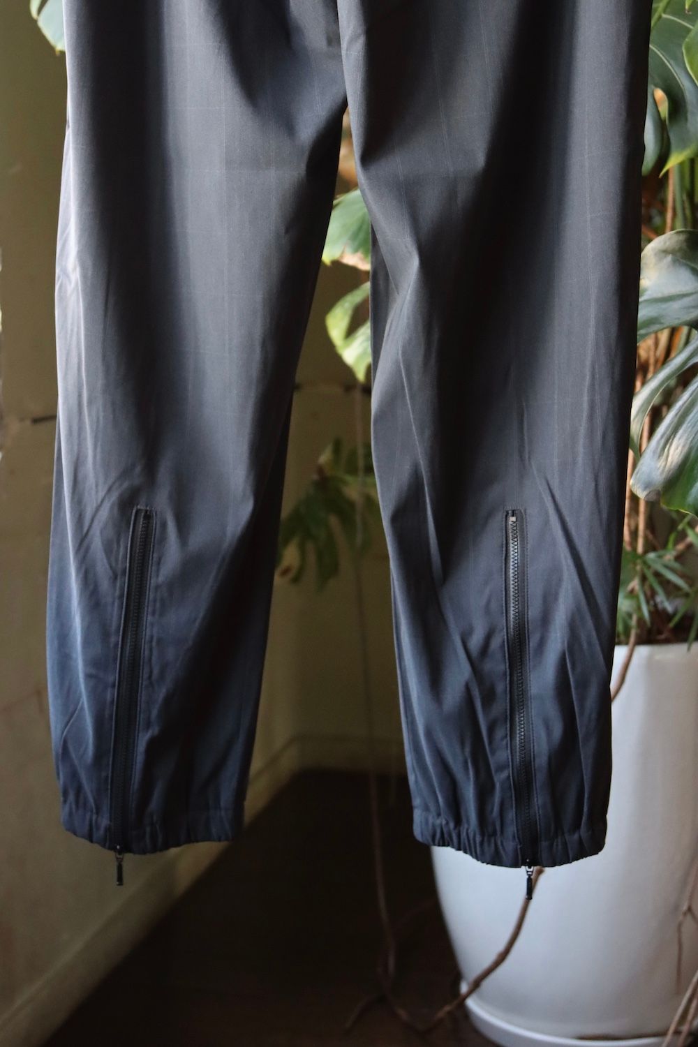 is-ness×NEAT LORO PIANA SPORT FABRICS PANTS"CHARCOAL"イズネス22SS