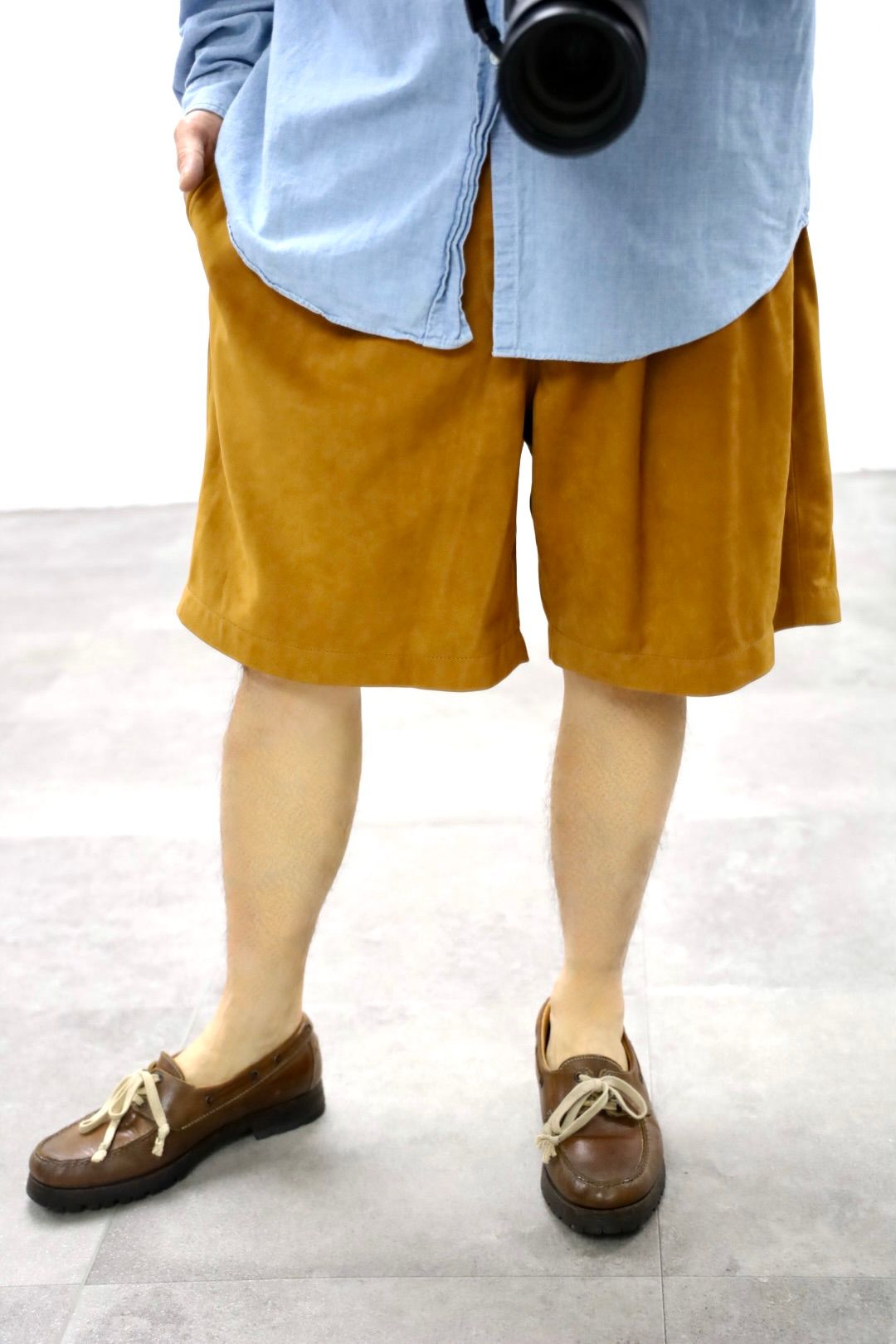 グラフペーパー26SS Cow Nubuck Leather Wide Shorts(GM261-40408)BROWN