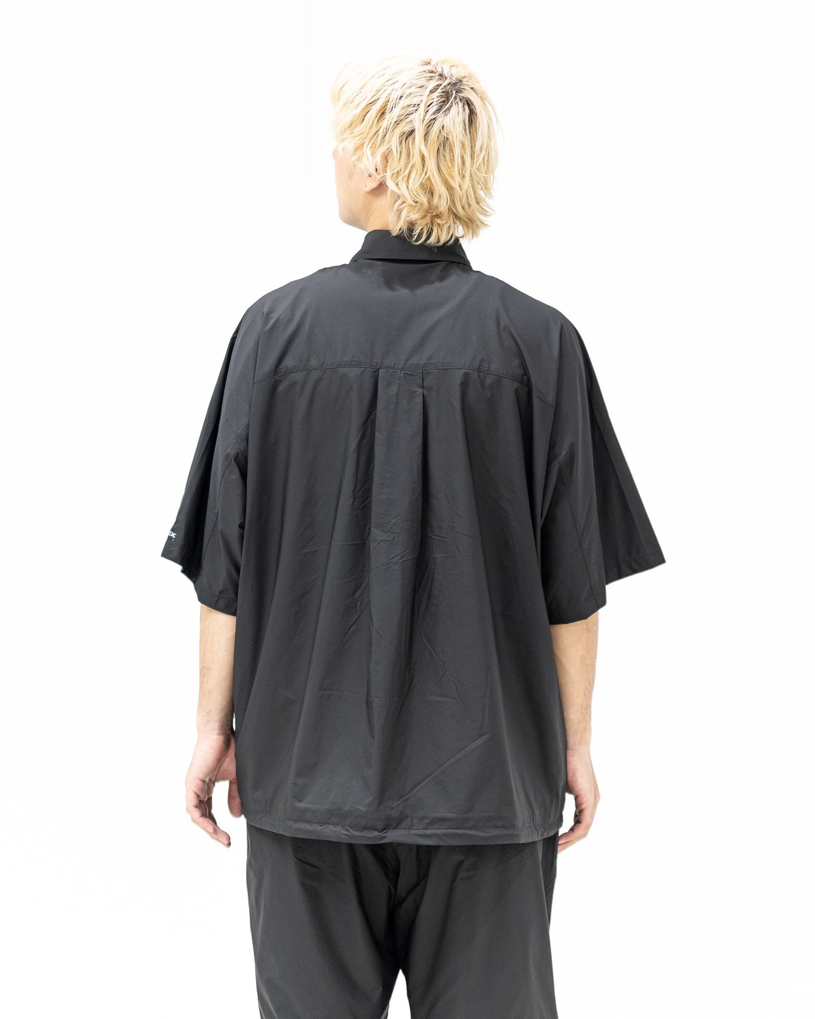 グラフペーパー 26SS PERTEX QUANTUM AIR S/S Pullover Shirt(GM261-50303)CHARCOAL☆3月28日(土)発売！