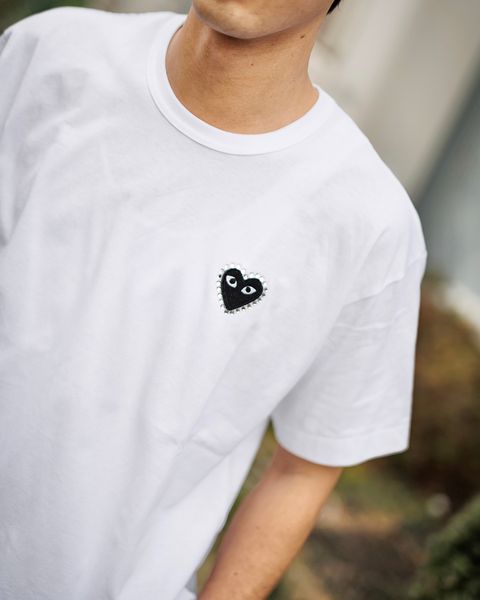 PLAY COMME des GARSONS RHINESTONE HEART Tシャツ(WHITE BLACK) 新作発売！