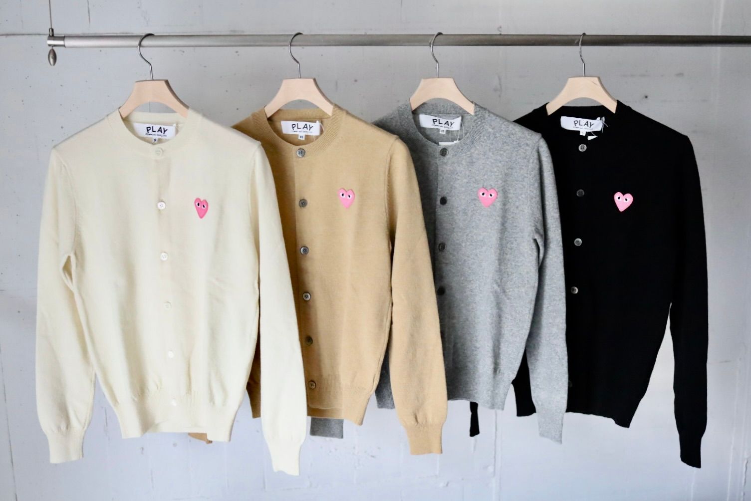 PLAY COMME des GARCONS - プレイコムデギャルソン ROUND NECK