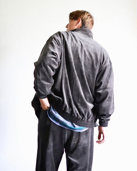 FreshService新作VELOUR JERSEY BLOUSONスタイル