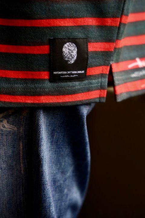 TALKING ABOUT THE ABSTRACTION 25SS "ROF"ART REPLICA MOCK NECKスタイル