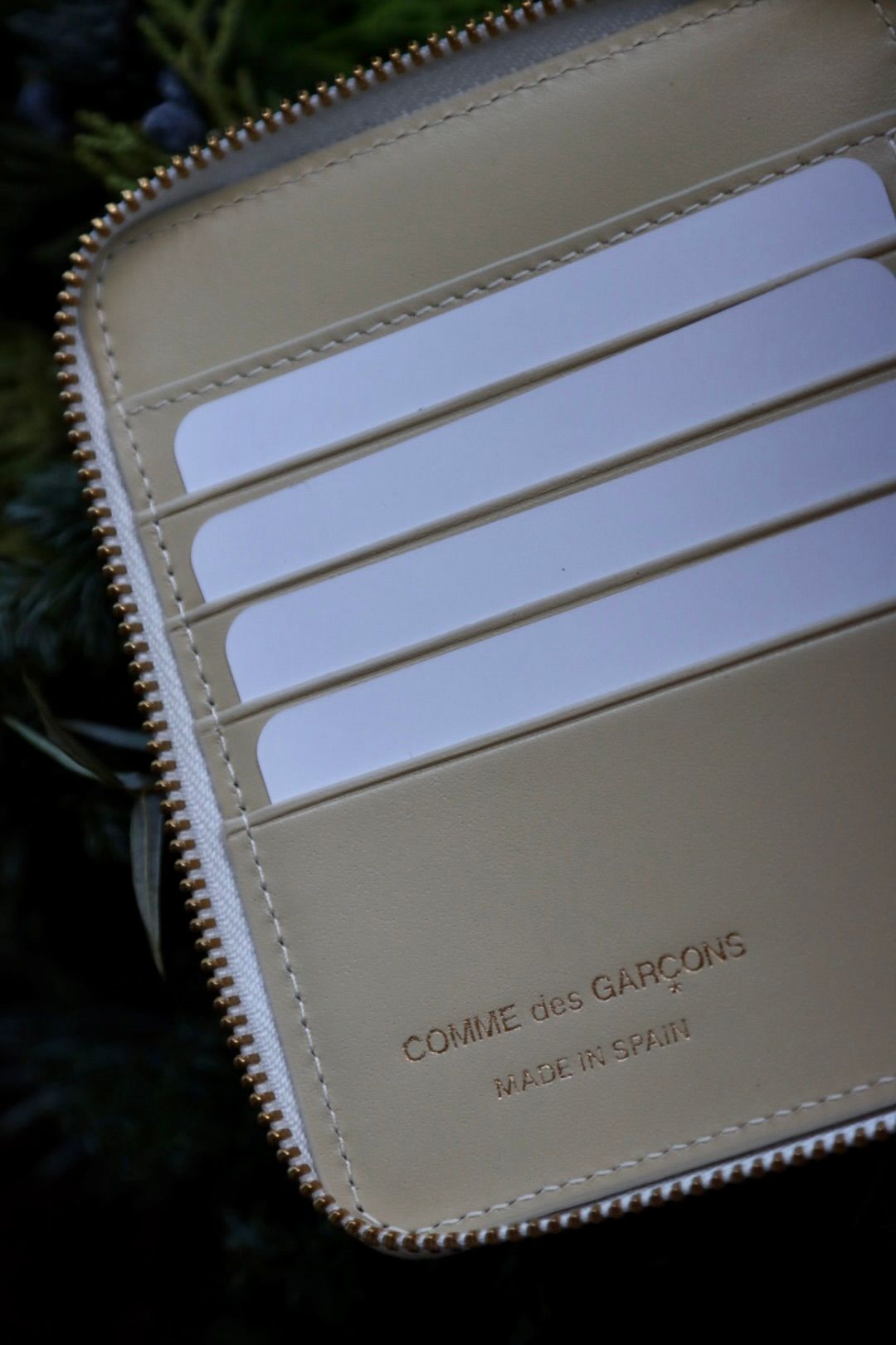 コムデギャルソン　ウォレット　財布　二つ折りサイフ　クラシック　SA2100カラーブラック