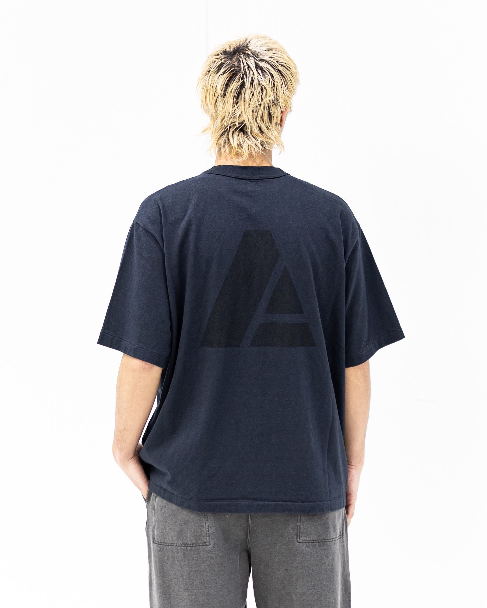 blurhms ARMÉE 88/12 Print Tee WIDE (BLACK) 新作発売！