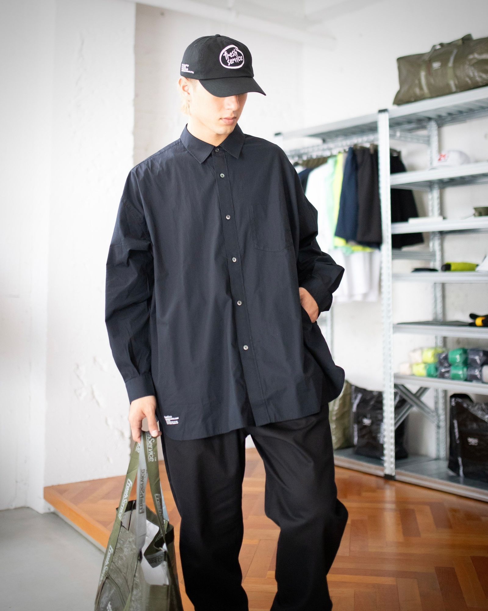 FreshService SPOT CORPORATE UNIFORM L/S SHIRT(BLACK) style 2024.6.28
