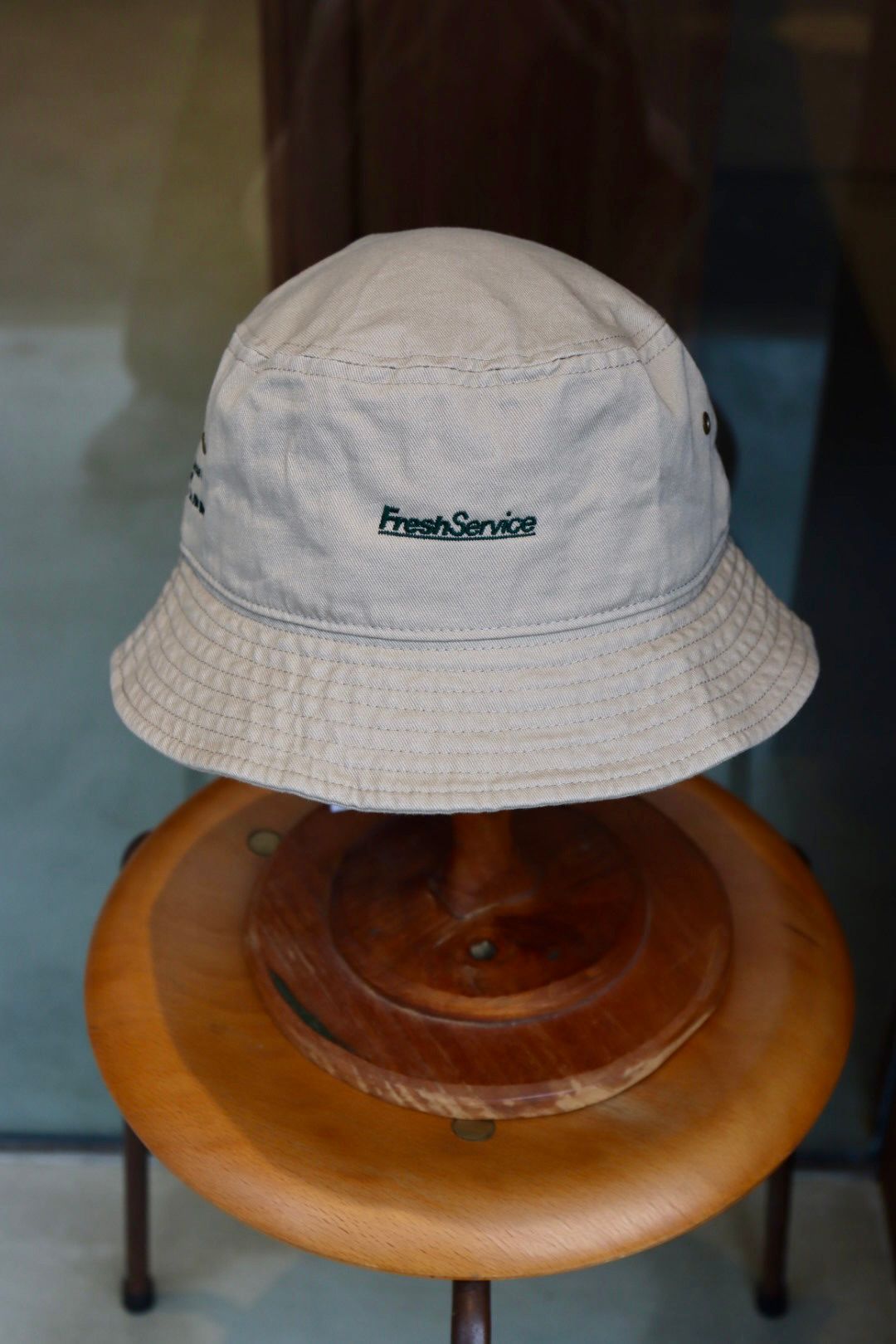 FreshService - フレッシュサービス 24SS CORPORATE BUCKET HAT(BEIGE 