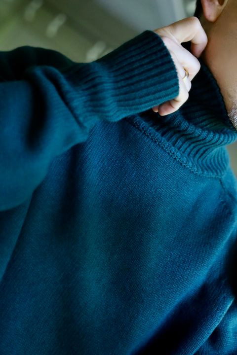 A.PRESSE Turtleneck Sweaterスタイル