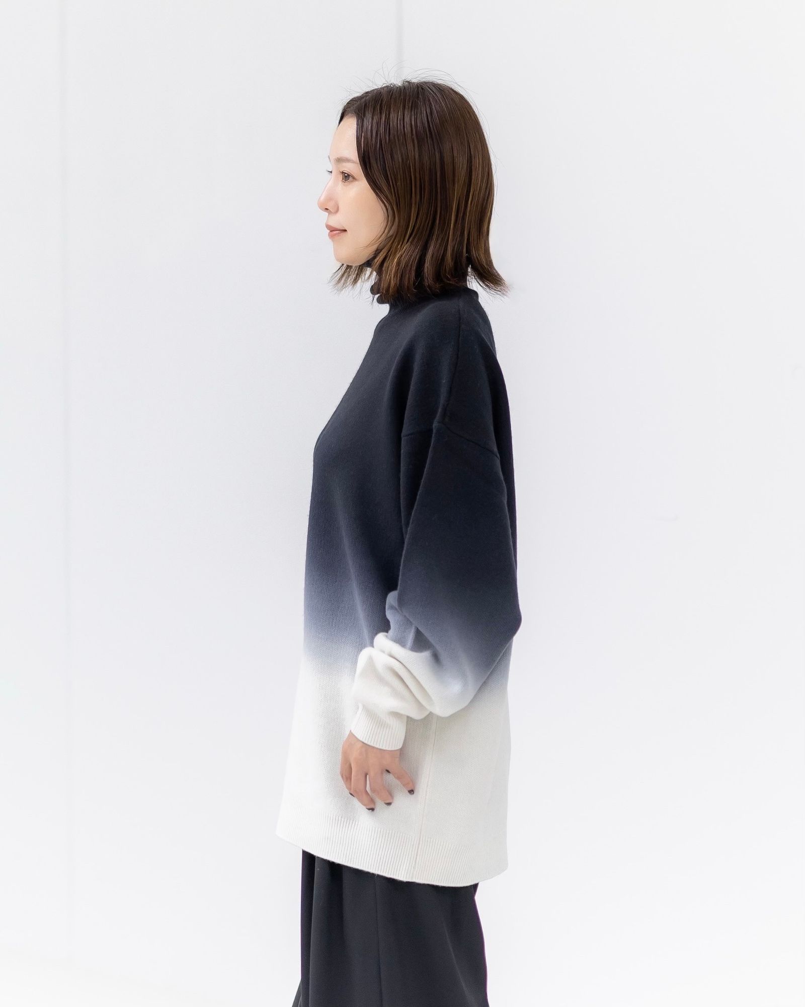 グラフペーパー 25AW Gradient Dyed Wool Hight Neck Knit(GU253-80491)BLACK☆9月27日(土)発売！