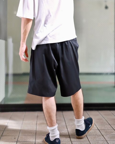 Graphpaper グラフペーパー Stretch Twill Slim Waisted Chef Shortsスタイル