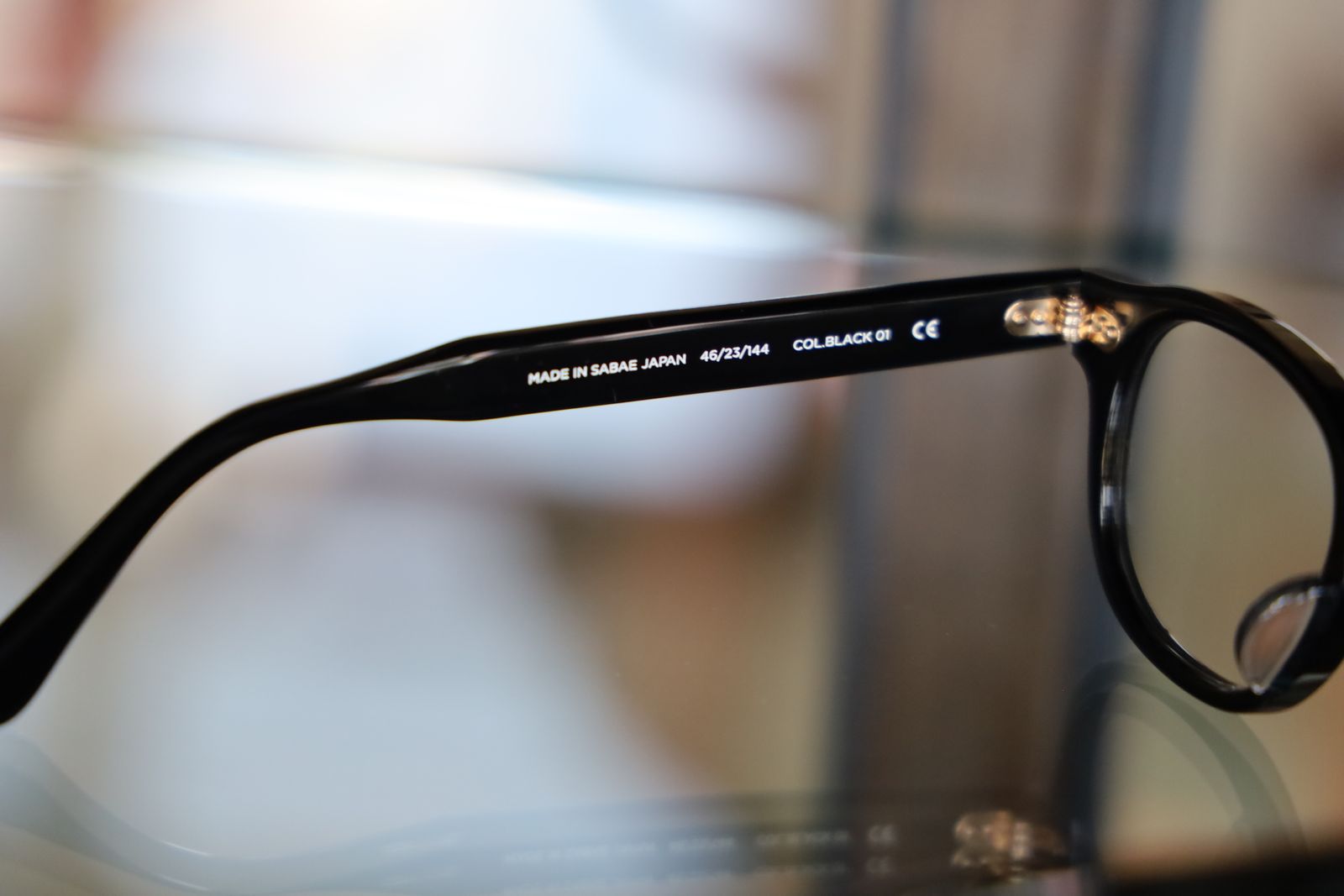 ノチノオプティカル NOCHINO-N1 #1.GLOSS BLACK × CLEAR to GREY (調光モデル)