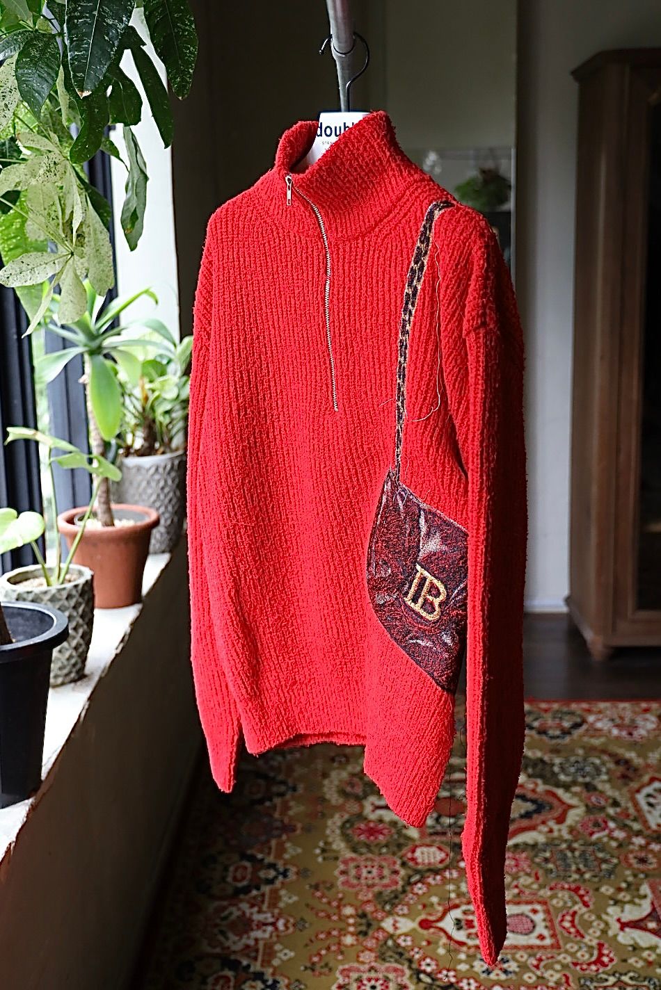 doublet ダブレット26AW TROMPE L’OEIL EMBROIDERY HALF ZIP KNIT (26AW56KN229)RED☆8月15日(土)発売！