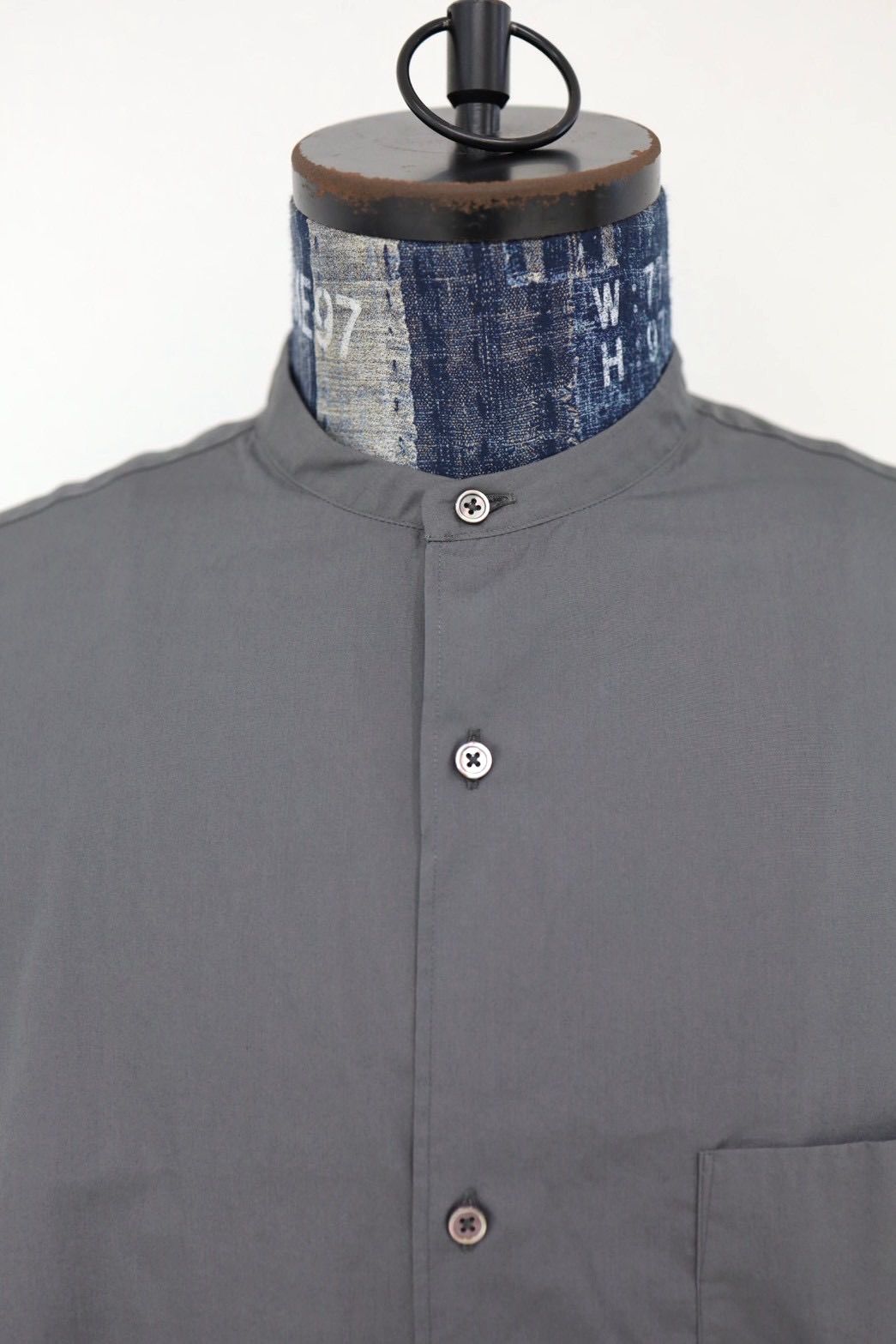 グラフペーパー26SS シャツ Broad S/S Oversized Band Collar Shirt(GM261-50004B)C.GRAY☆4月11日(土)発売！