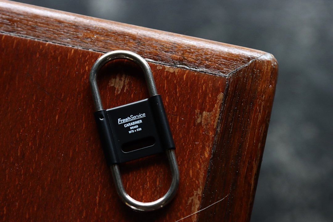 フレッシュサービス カナビナキーリング CARABINER KEYRING(FSP243-99046B)BLACK☆再入荷！