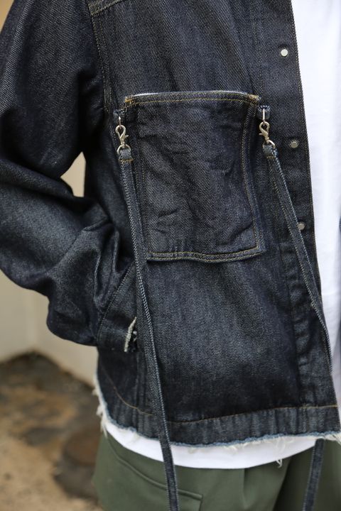 YOKE DETACHABLE POCKET DENIM JACKET(YK21SS0196B) style. 2021.04.05.