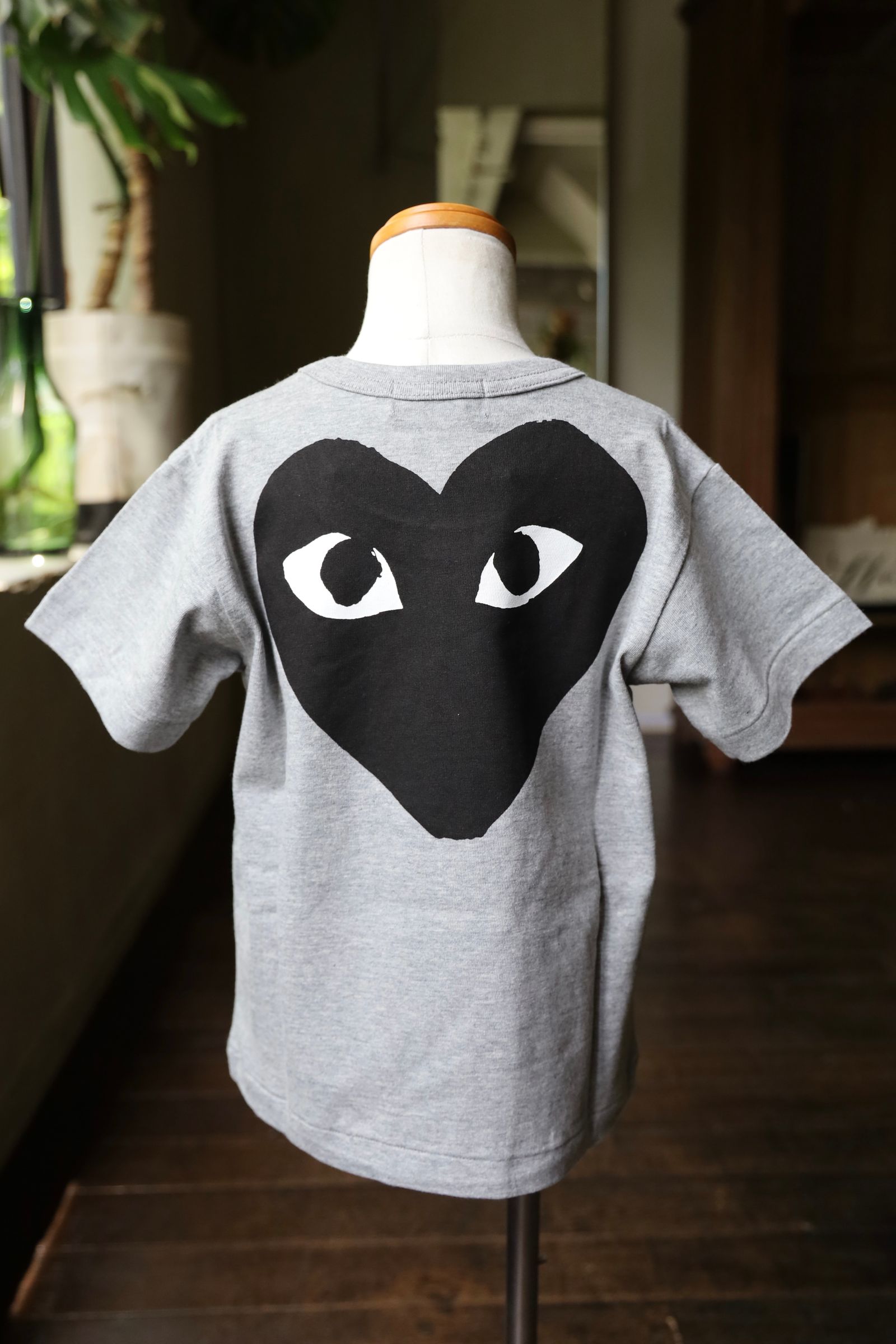 PLAT ロゴ＆ハートTシャツ キッズ(AX-T571-100)GRAY*KIDSサイズ
