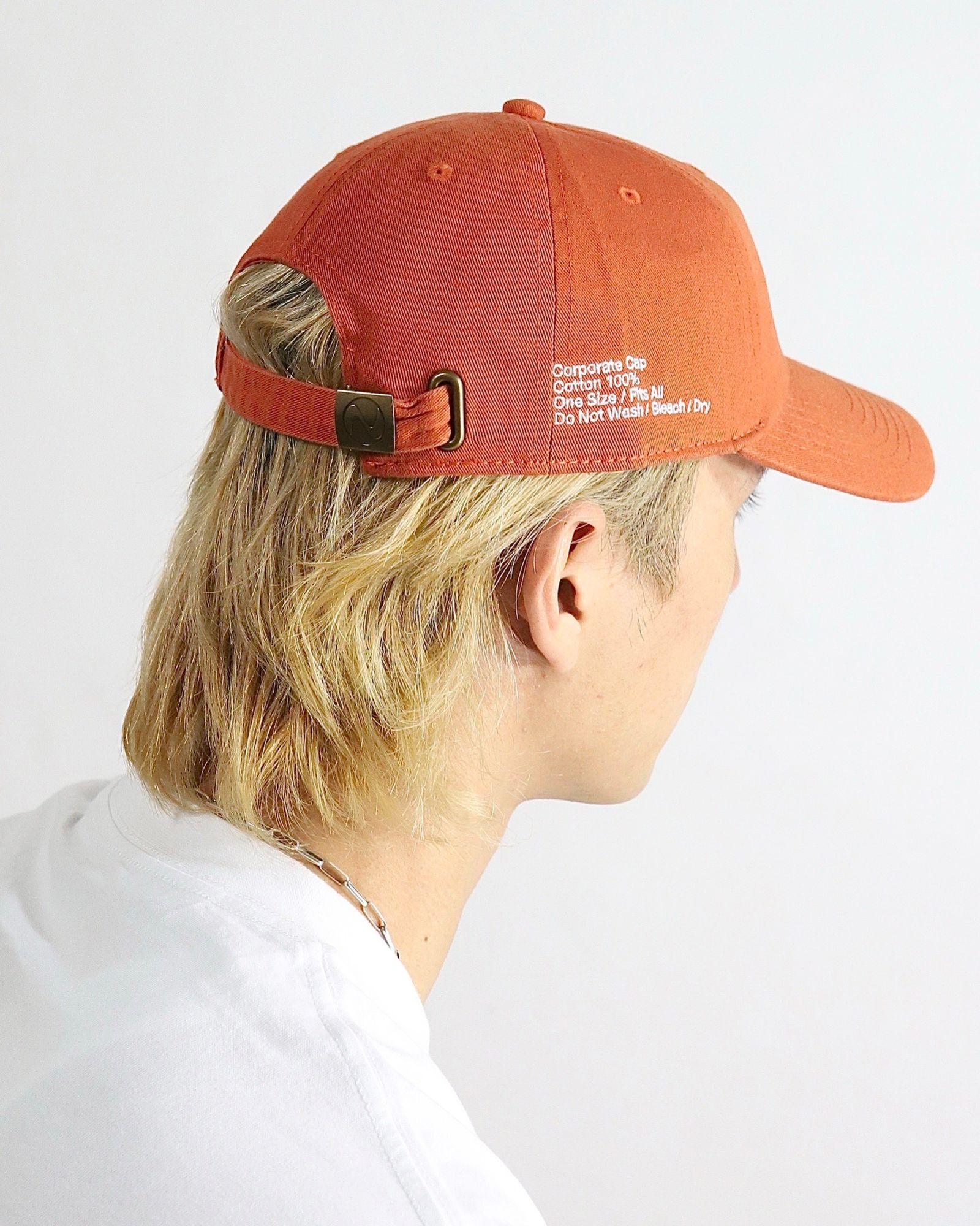 FreshService CORPORATE CAP – シンプルで機能的なキャップ
