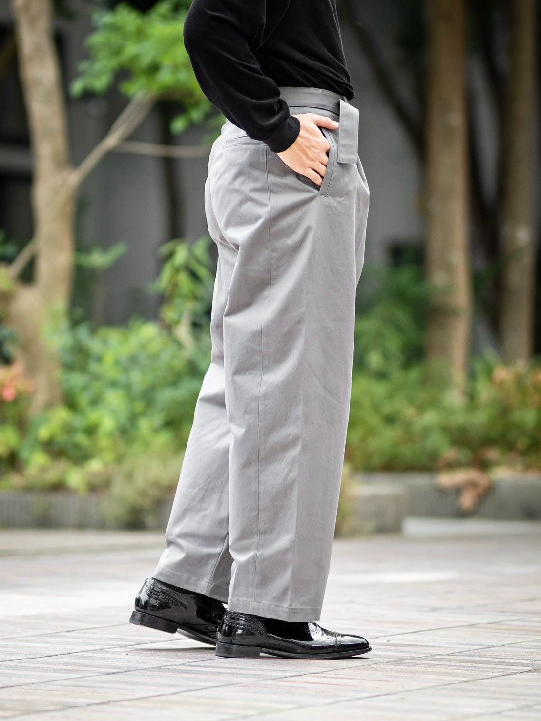 Graphpaper 新作Dry Westpoint Barrel-Fit Belted Pants style.2026.8.28