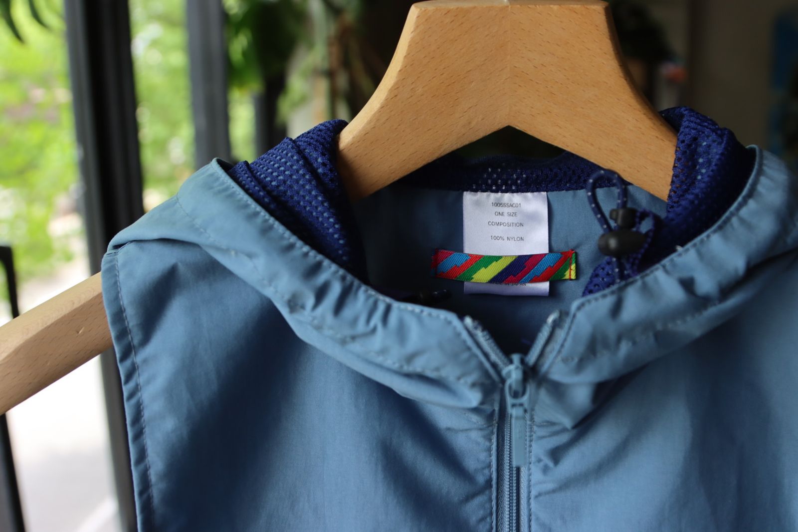 イズネス23SSフーディ HOODIE(1005SSAC01)BLUE GRAY