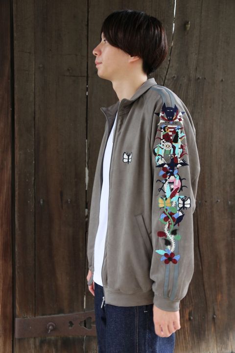 doublet CHAOS EMBROIDERY SUEDE TRACK JACKET"GREY"style.2020.8.8.
