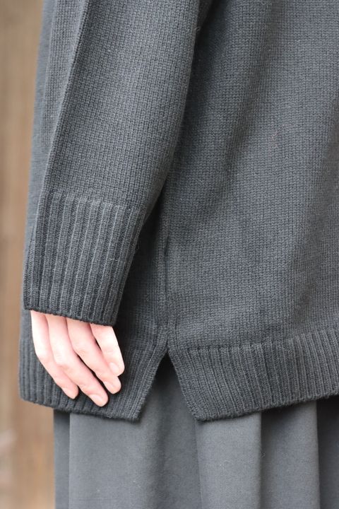 yohji yamamoto 花柄タートルボタンニット(HX-K16-181) style.2021.8.29.