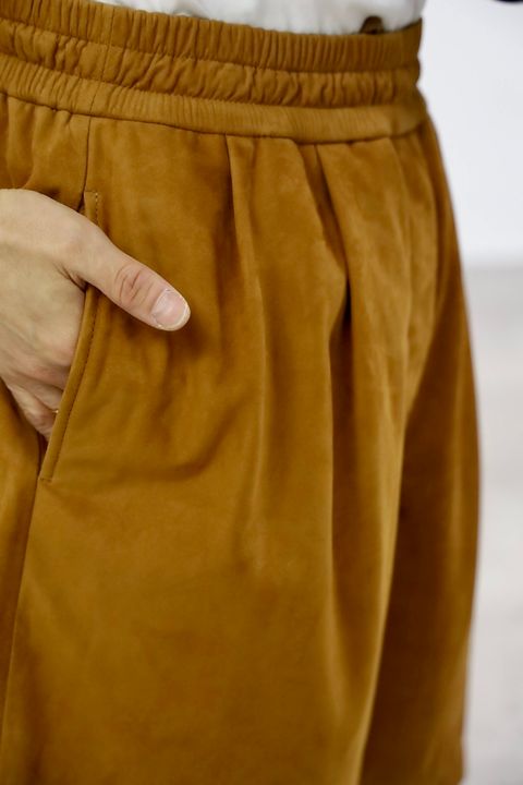 Graphpaper 26SS Cow Nubuck Leather Wide Shorts"BROWN"スタイル