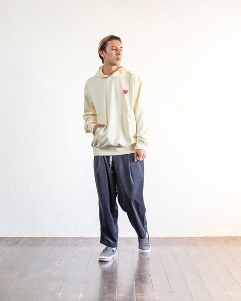 PLAY COMME des GARCONS ワンポイントパーカー  スタイル