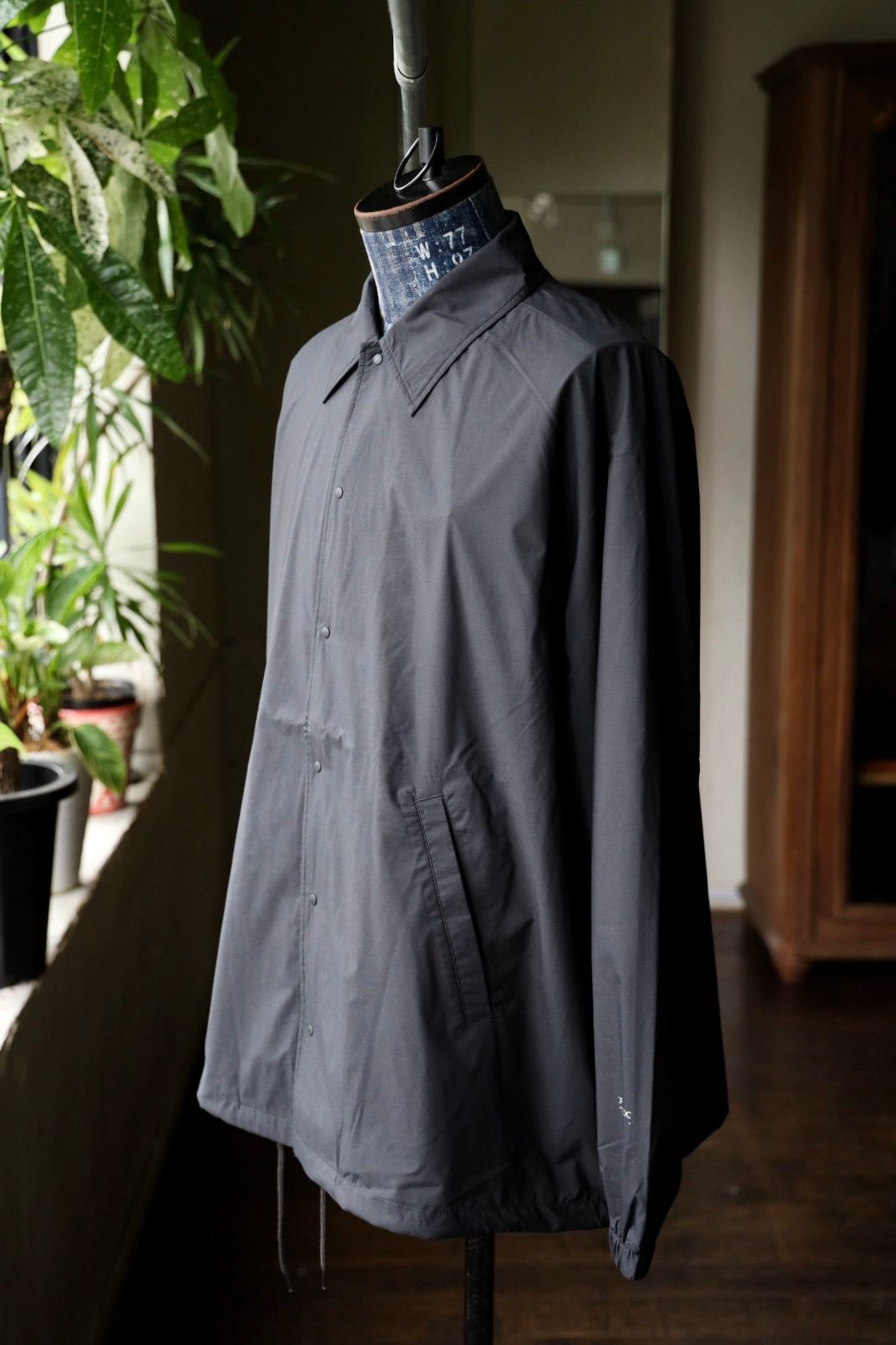 フレッシュサービス PERTEX® EQUILIBRIUM COACH JACKET(FSC253-30113)CHARCOAL★9月20日(土)発売！