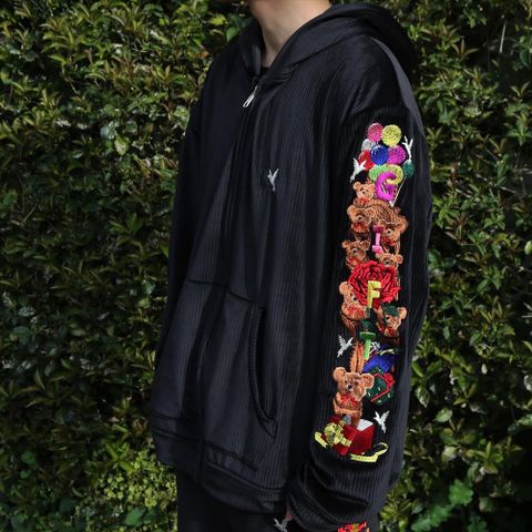 doublet CHAOS EMBROIDERY COMFY HOODIE style. 2021.04.16.