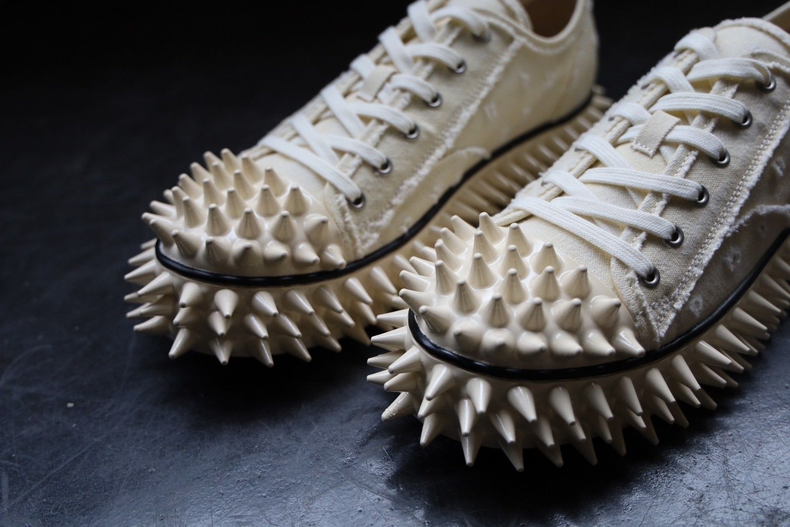 doublet 25SS SPIKY CANVAS SNEAKER (25SS60FT67)IVORY☆1月11日(土)発売！