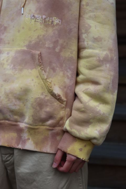 doublet WASTE VEGETABLE DYED HOODIE(22SS28CS209) style. 2022.01.19.